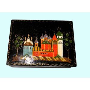 Hand-Painted Russian Lacquer Box With Red Interior & Hinged Lid